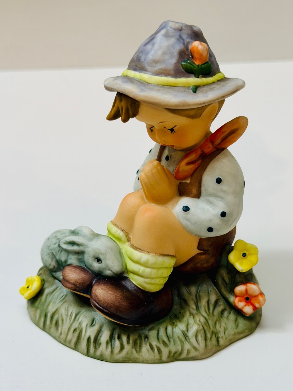 Berta Hummel Goebel Nature’s Prayer BH 55 1997 Figurine
